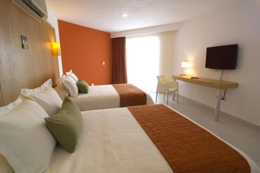 Adhara Express Hotel Cancún Eksteriør billede