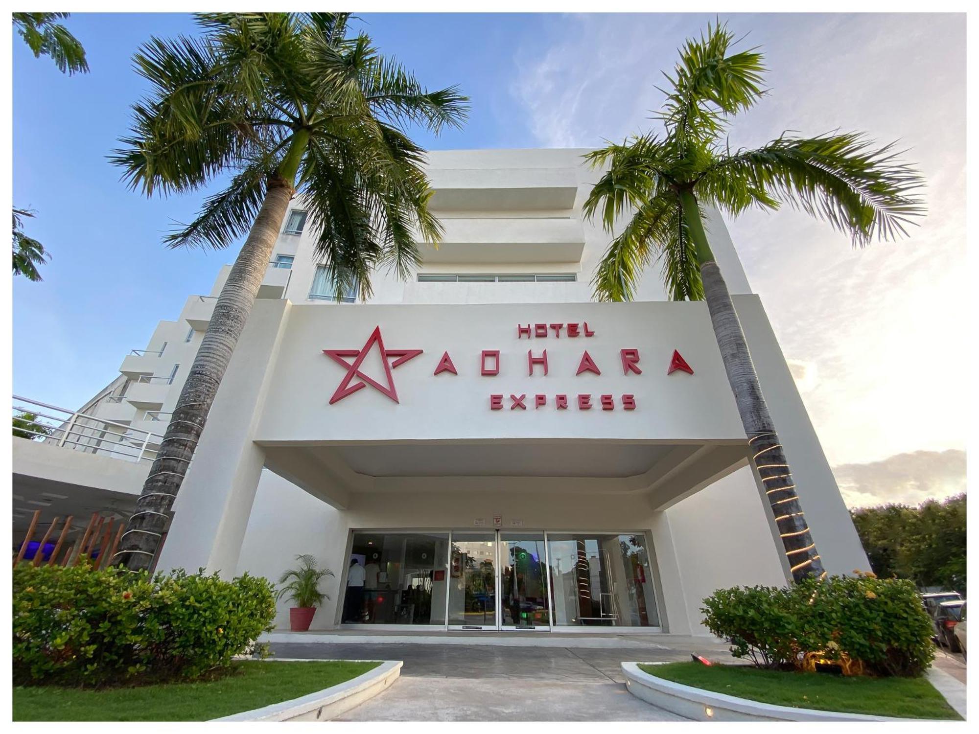 Adhara Express Hotel Cancún Eksteriør billede
