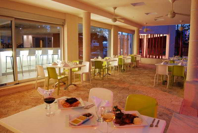 Adhara Express Hotel Cancún Restaurant billede